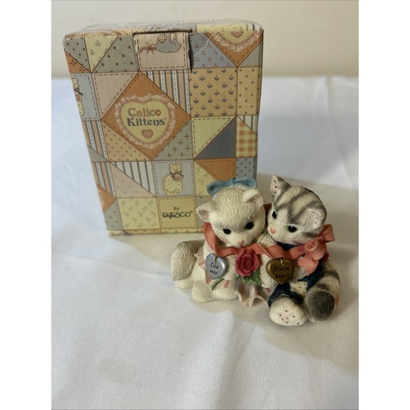 Enesco Calico Kittens "Cold Nose, Warm Heart" Cats Snuggling Valentines Box - Picture 1 of 7